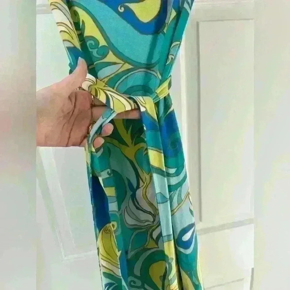 Trina Turk Collection Small Blue Green Floral Cowl Neck Sleeveless
Dress‎ EUC - Picture 4 of 8